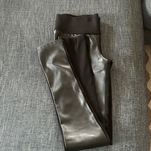 Zara Sz Medium faux leather leggings
